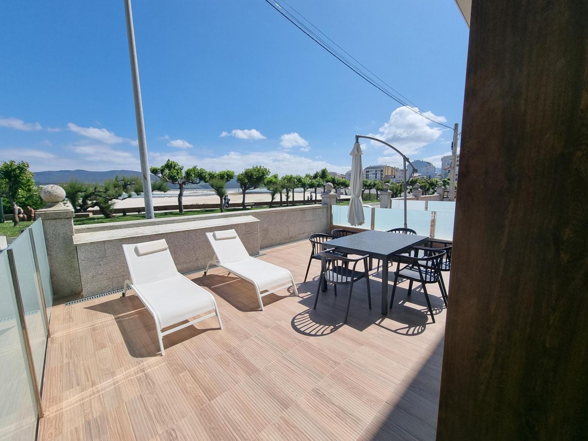 Foz Playa Rapadoira - Bajos Con Terraza Apartman Kültér fotó
