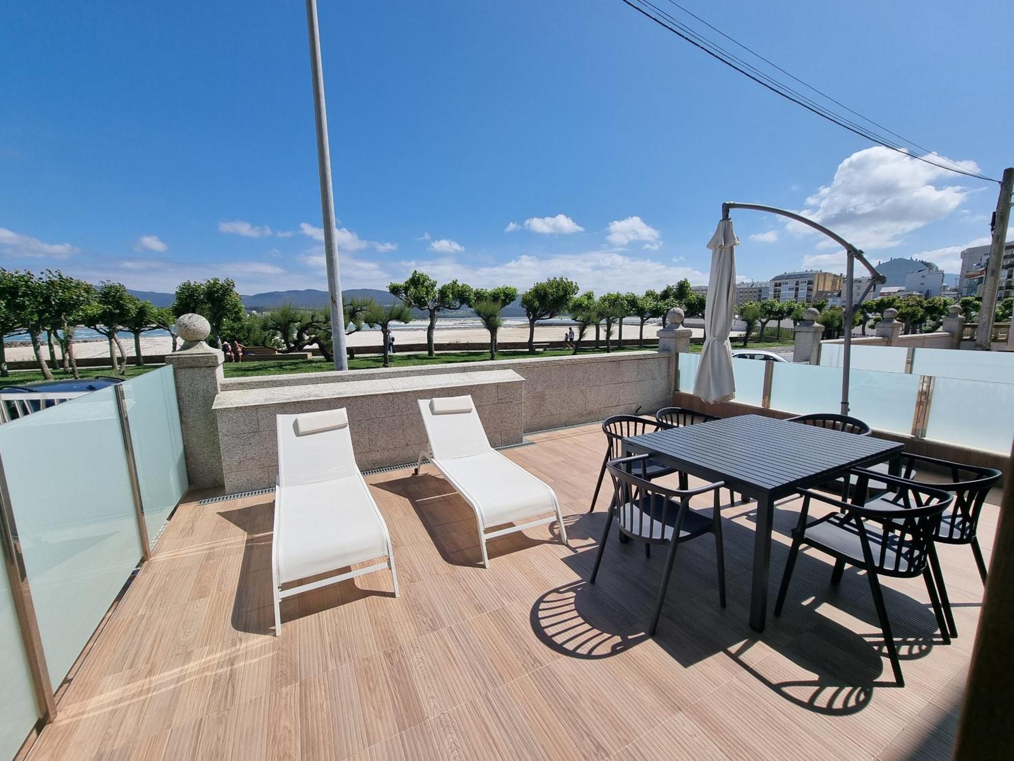 Foz Playa Rapadoira - Bajos Con Terraza Apartman Kültér fotó